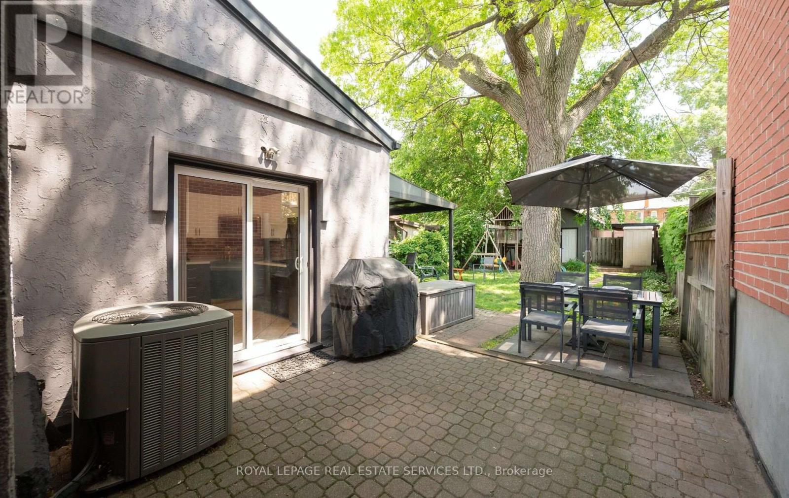 












613 BERESFORD AVENUE

,
Toronto,




Ontario
M6S3C2

