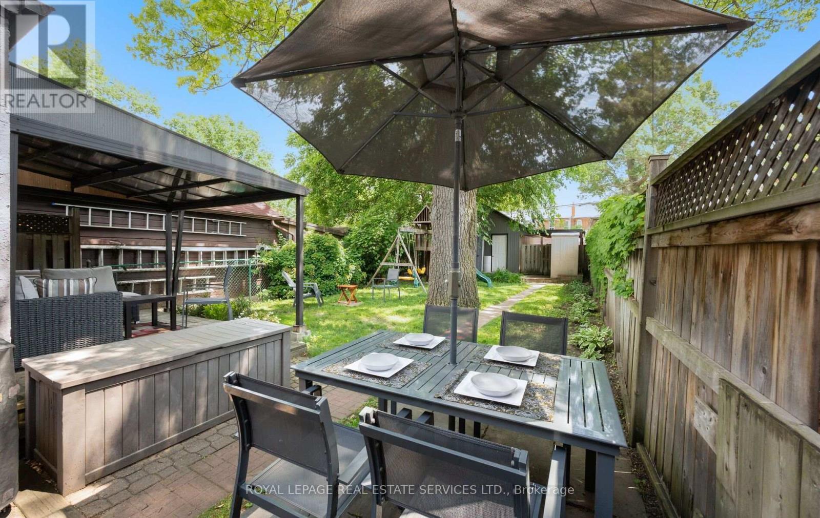 












613 BERESFORD AVENUE

,
Toronto,




Ontario
M6S3C2

