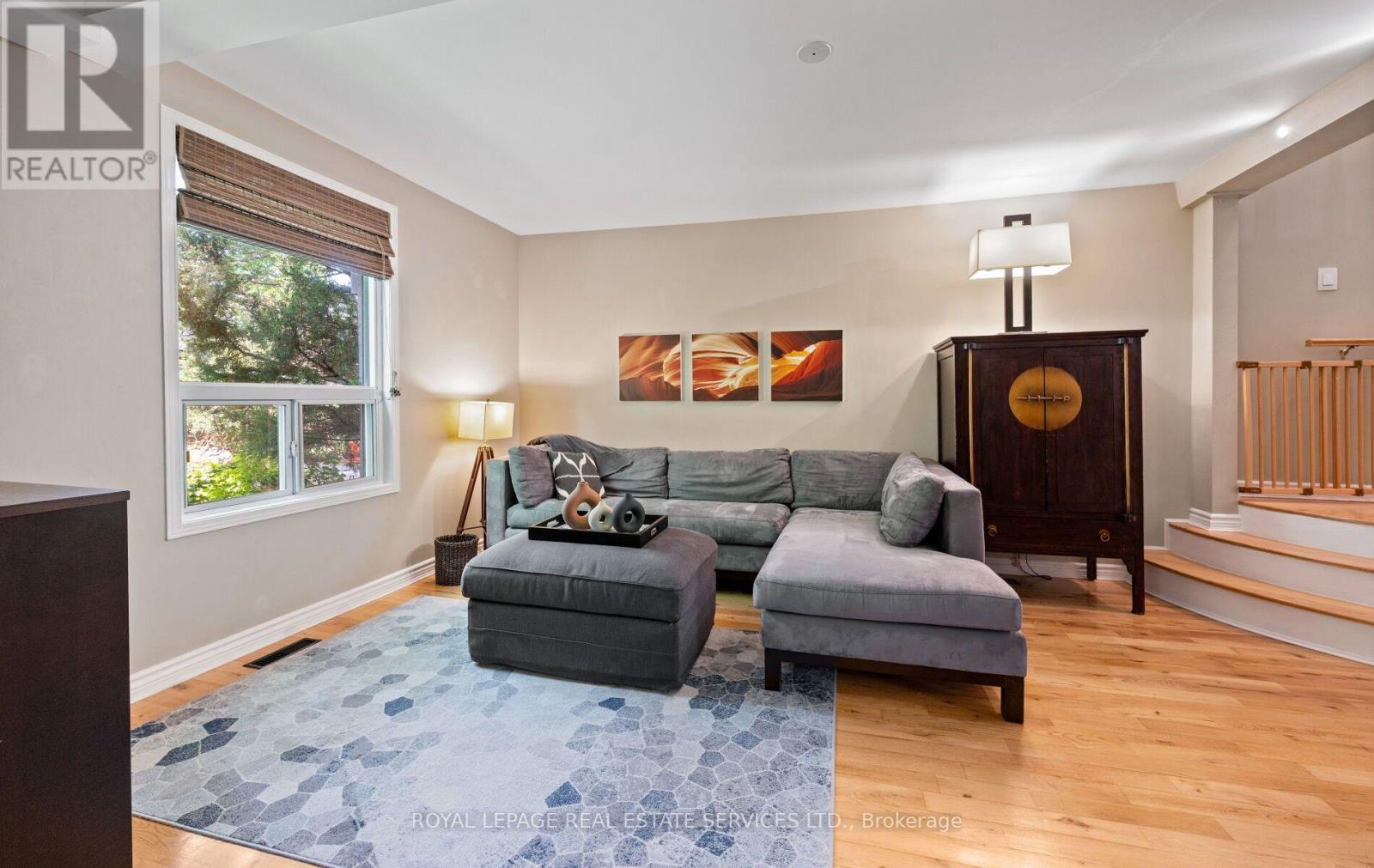 












613 BERESFORD AVENUE

,
Toronto,




Ontario
M6S3C2

