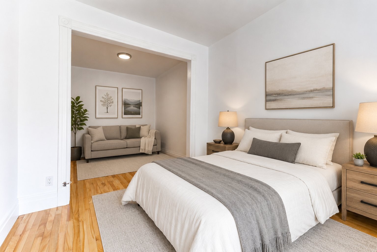 









4249


Av. des Érables

,
Montréal (Le Plateau-Mont-Royal),




QC
H2H2C6

