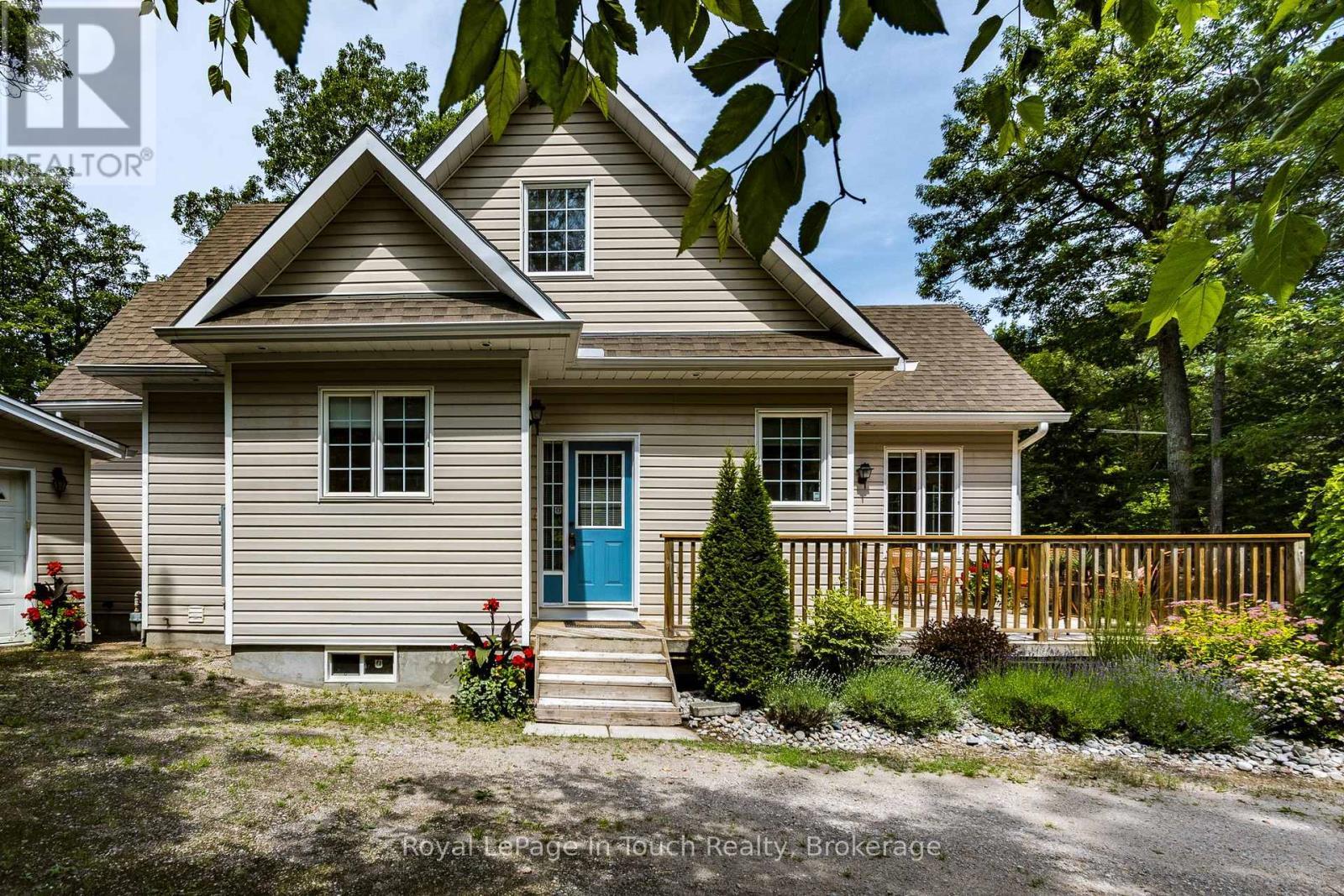 












8 WOODWARD DRIVE

,
Tiny,




Ontario
L0L2J0

