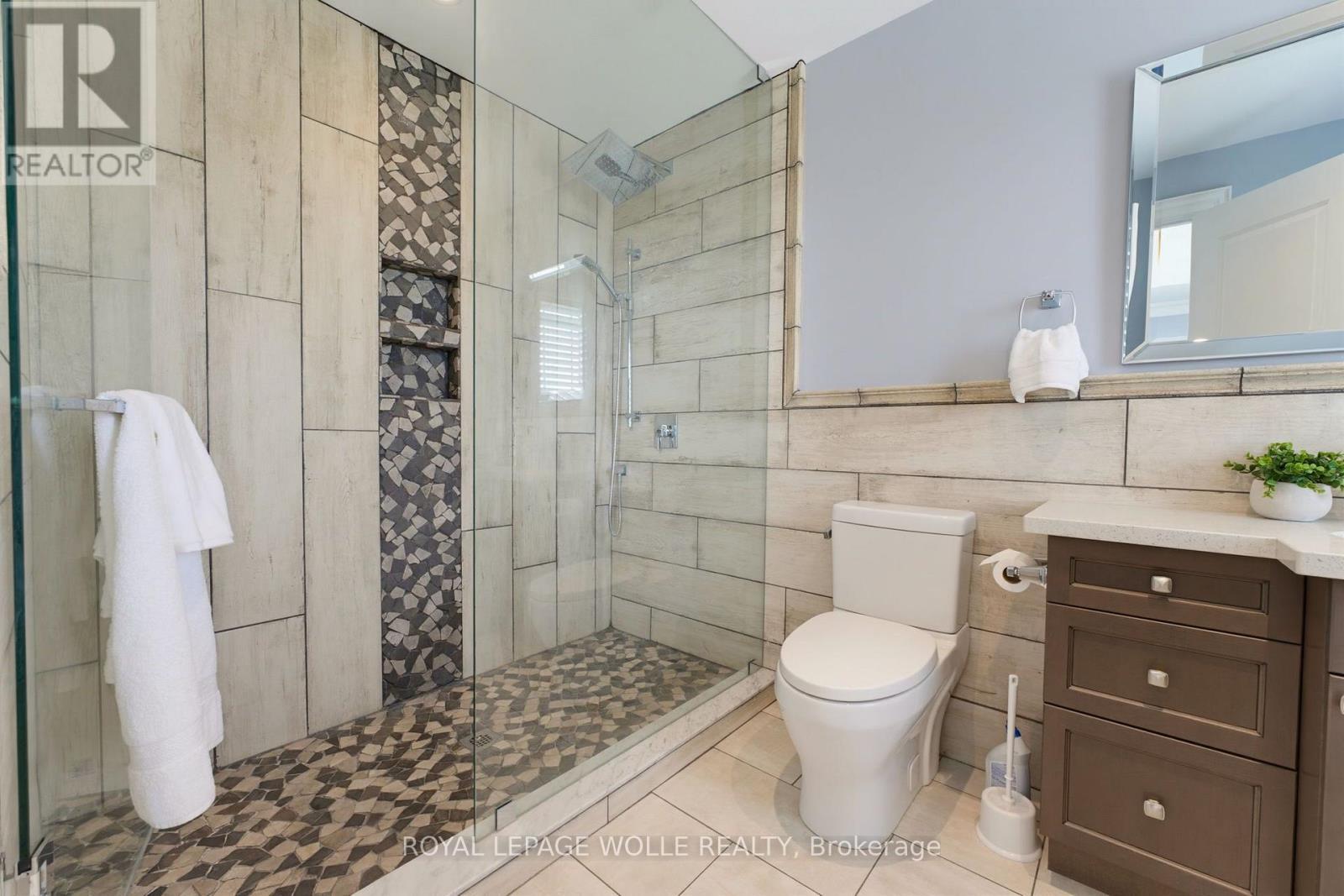 












38 RIVER VALLEY DRIVE

,
Kitchener,




Ontario
N2C2V6

