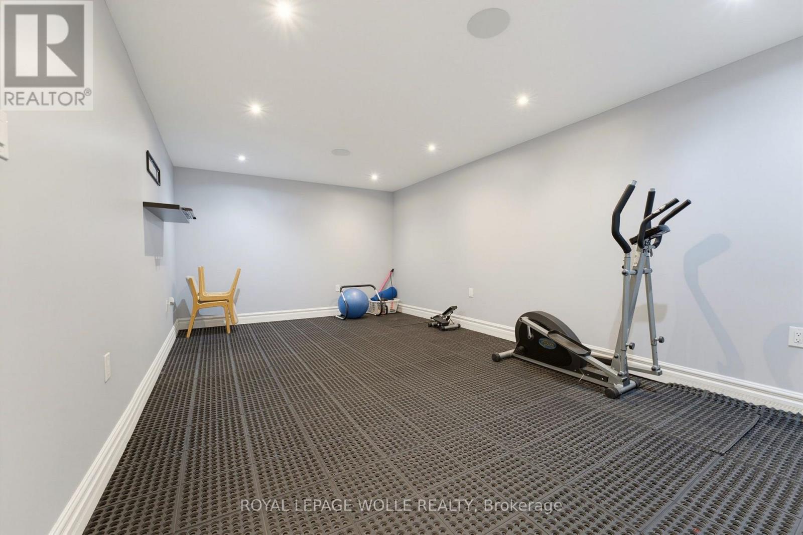 












38 RIVER VALLEY DRIVE

,
Kitchener,




Ontario
N2C2V6


