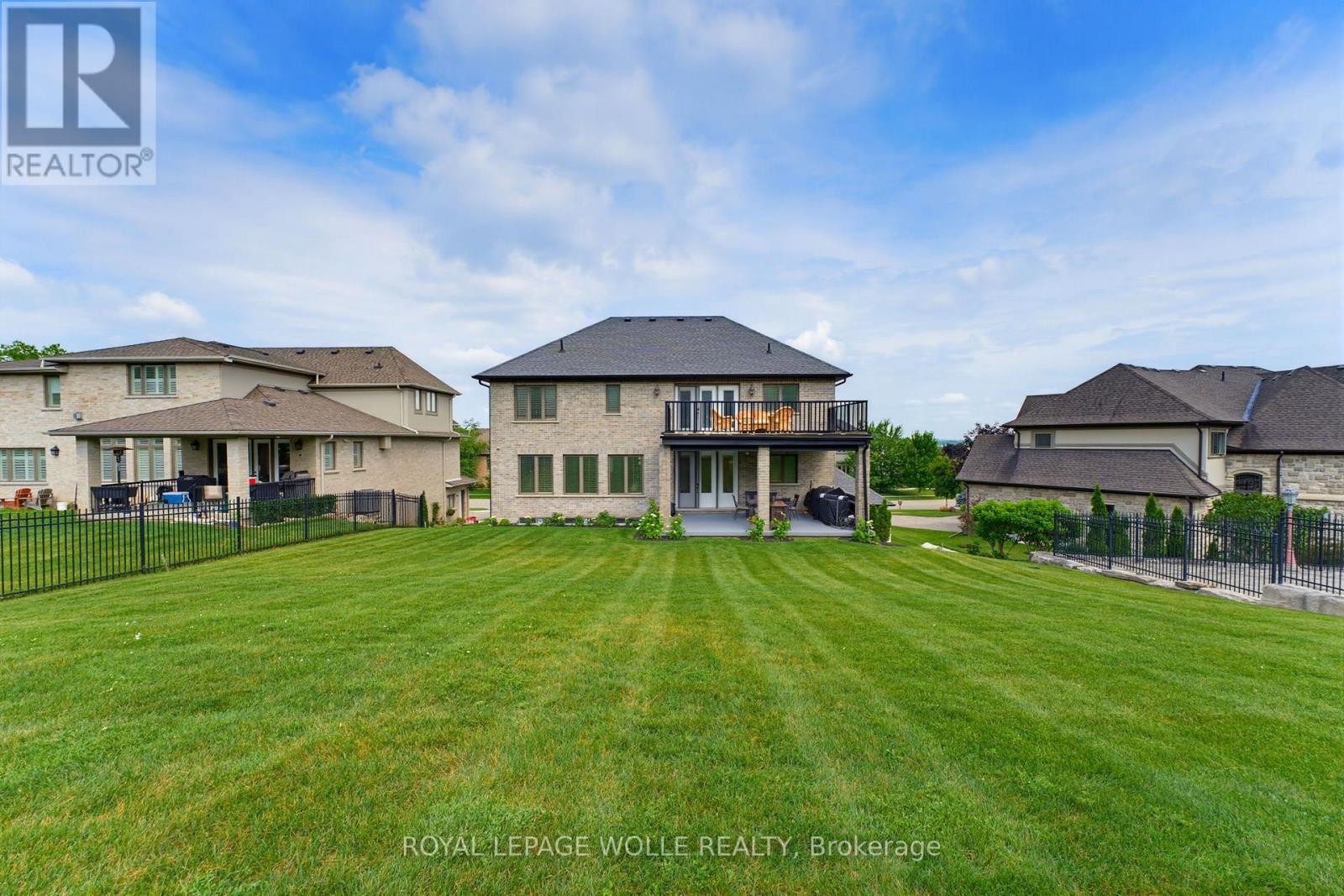 












38 RIVER VALLEY DRIVE

,
Kitchener,




Ontario
N2C2V6

