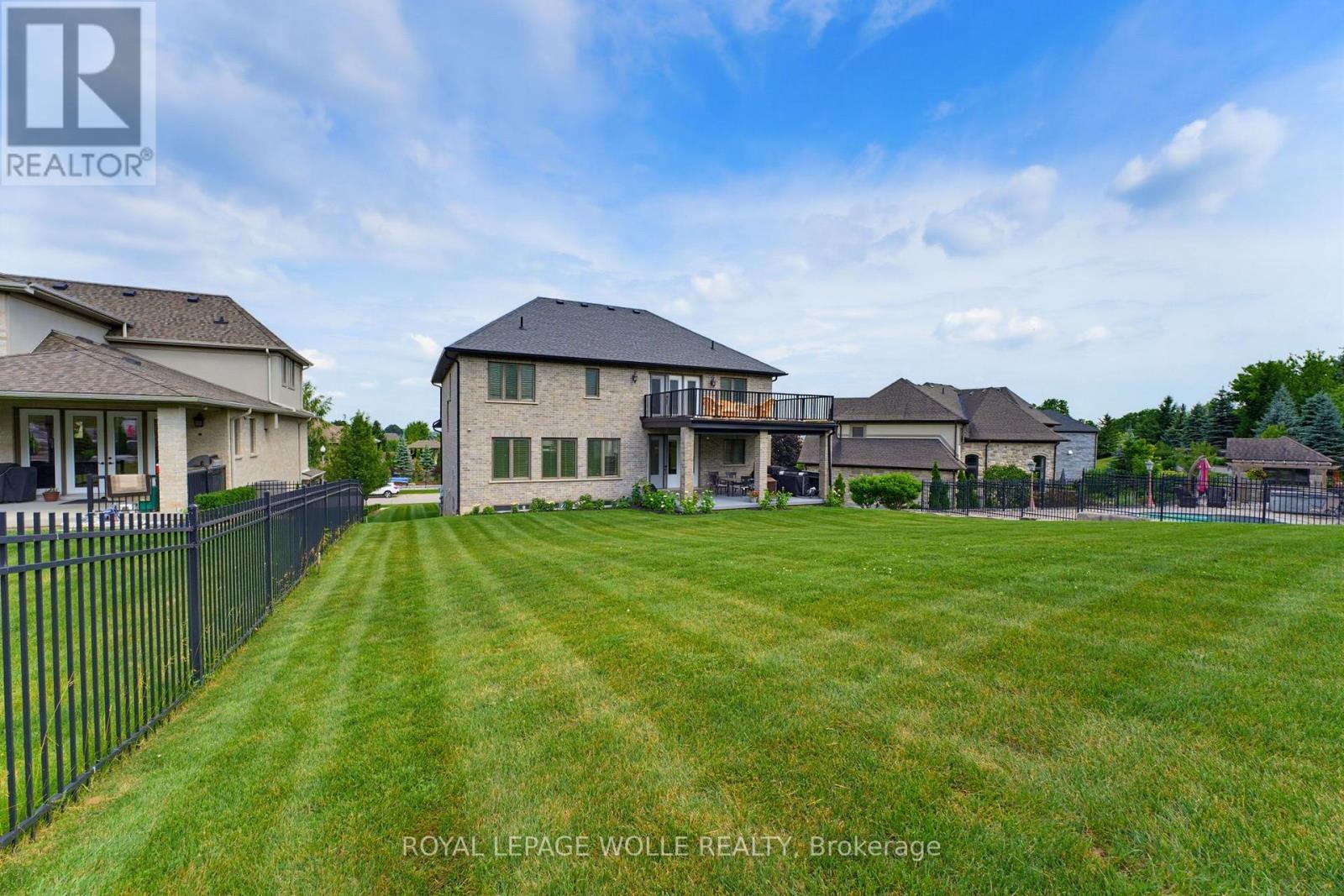 












38 RIVER VALLEY DRIVE

,
Kitchener,




Ontario
N2C2V6

