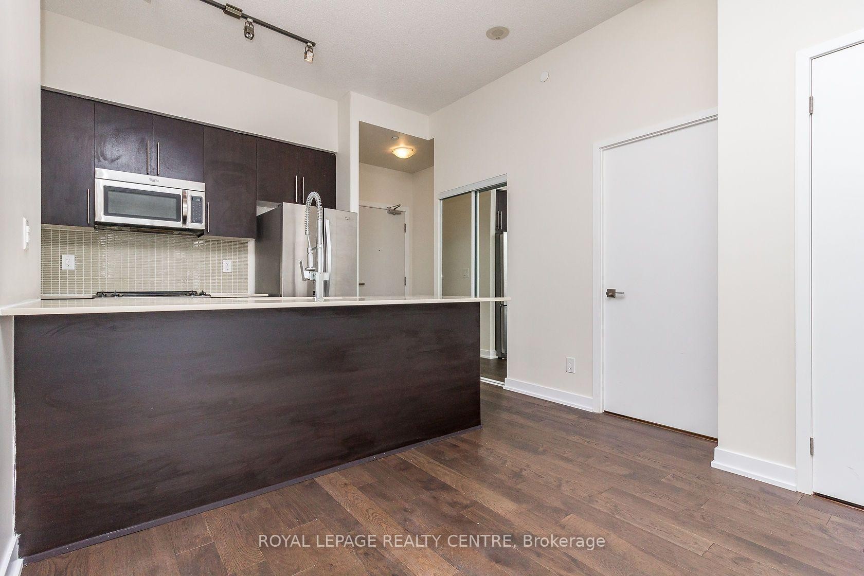 









510


Curran

Place, 607,
Mississauga,




ON
L5B 0J8

