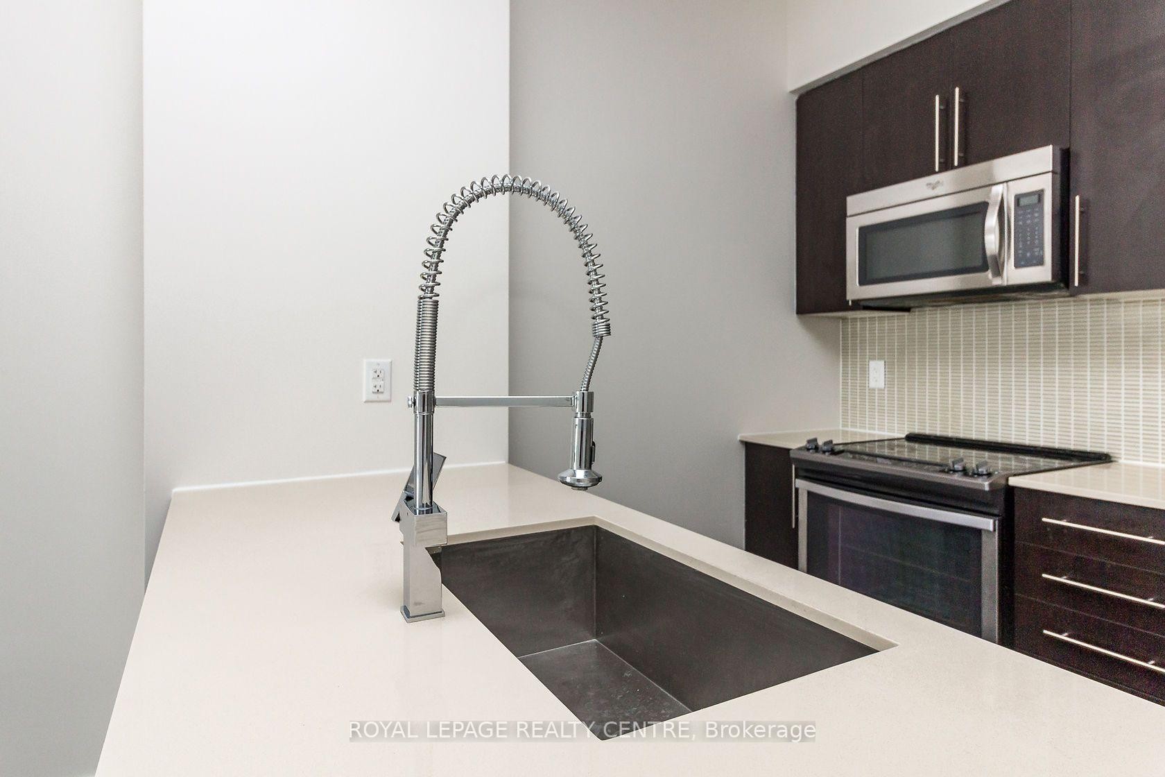 









510


Curran

Place, 607,
Mississauga,




ON
L5B 0J8

