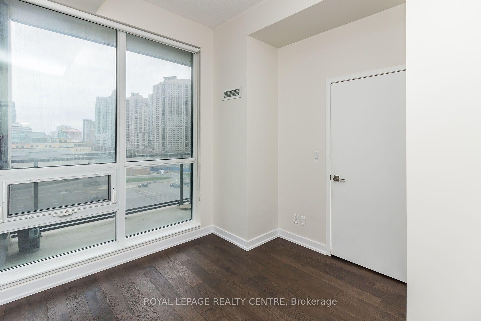 









510


Curran

Place, 607,
Mississauga,




ON
L5B 0J8

