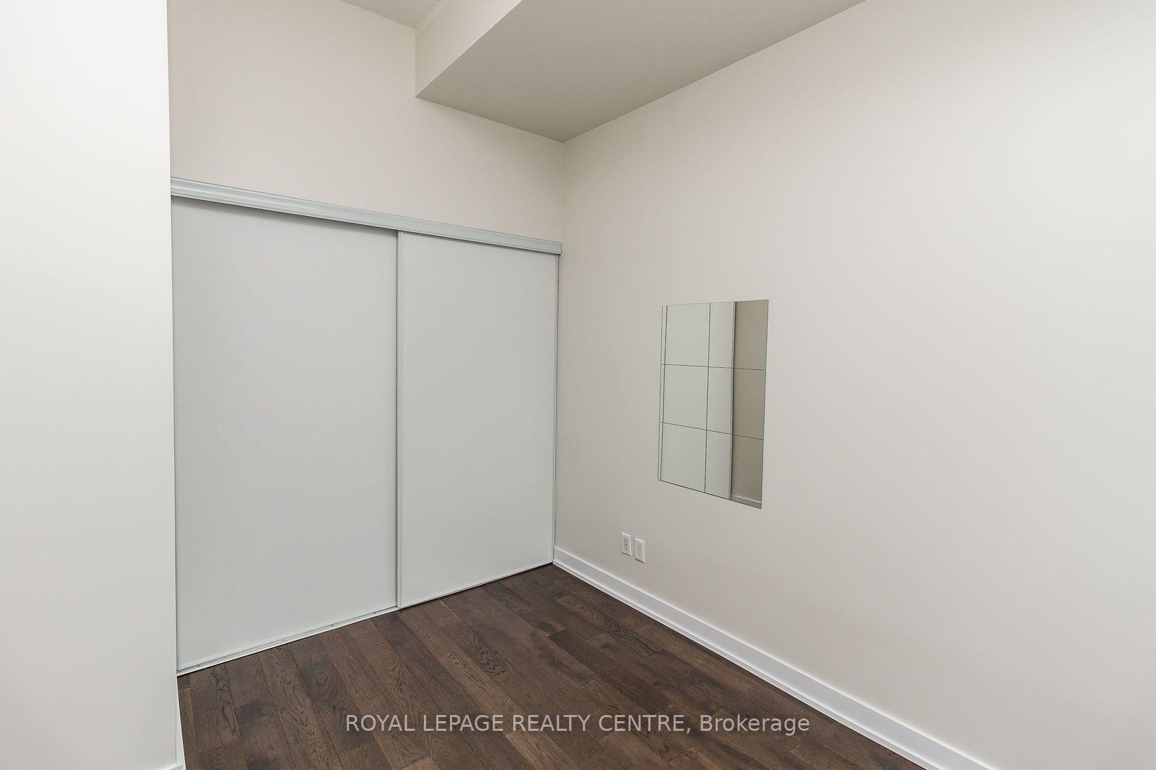 









510


Curran

Place, 607,
Mississauga,




ON
L5B 0J8

