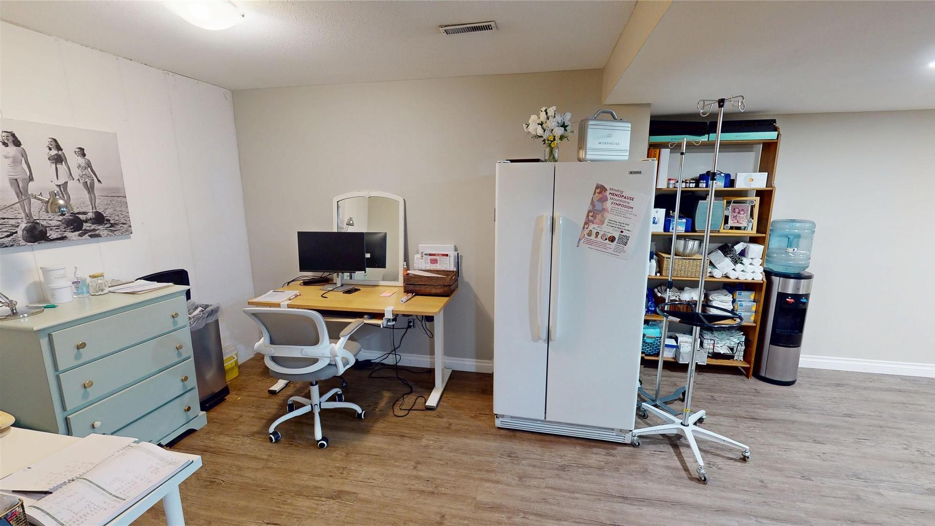 









2211


9th

Street,
Cranbrook,




BC
V1C 6Y7


