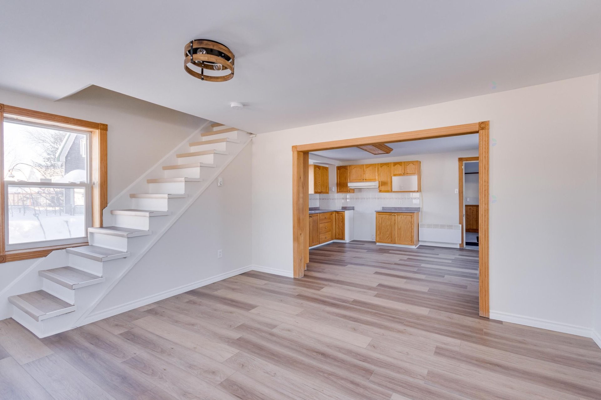 









18


Ch. du Pont

,
Val-des-Monts,




QC
J8N2J1


