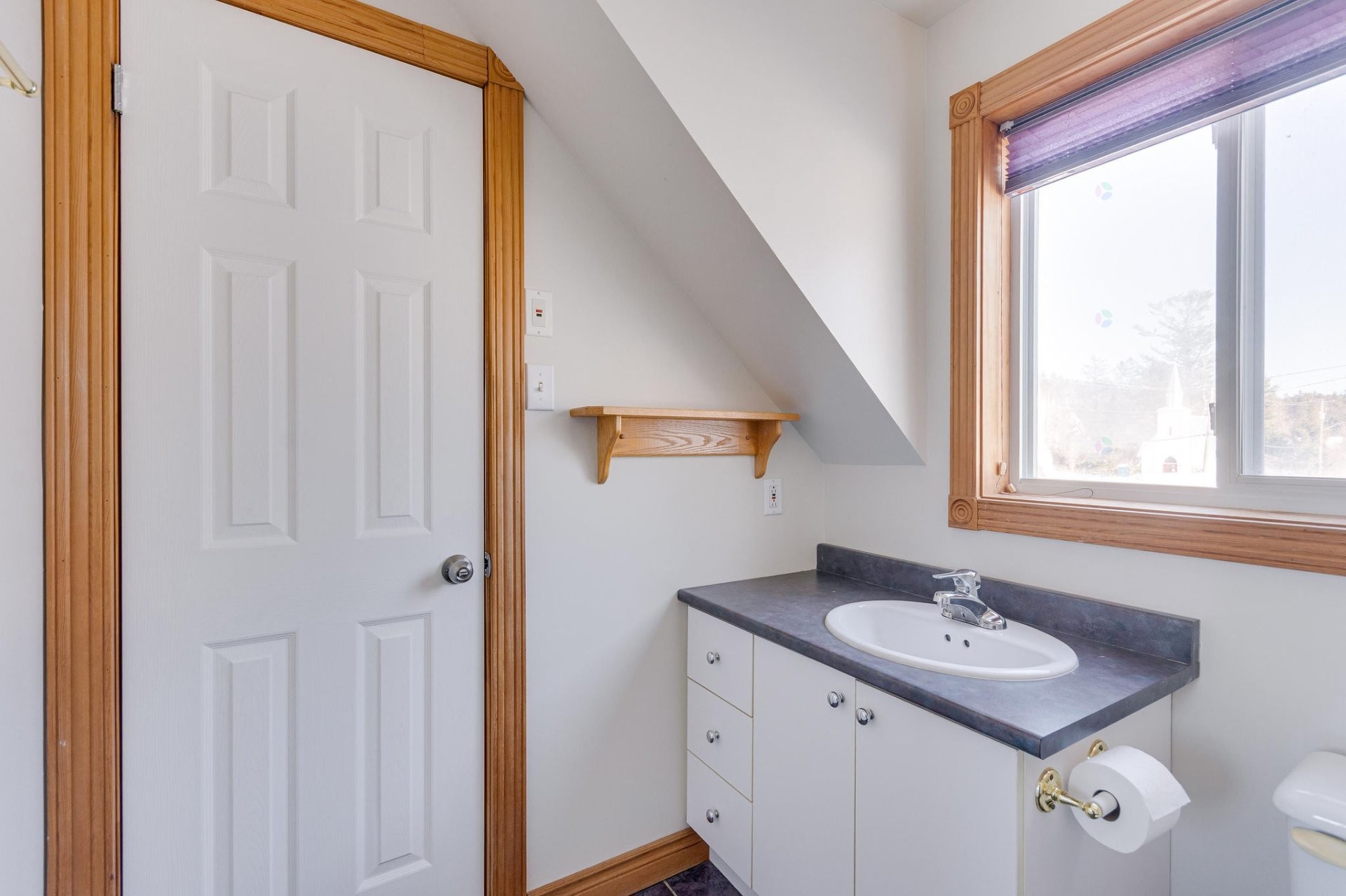 









18


Ch. du Pont

,
Val-des-Monts,




QC
J8N2J1

