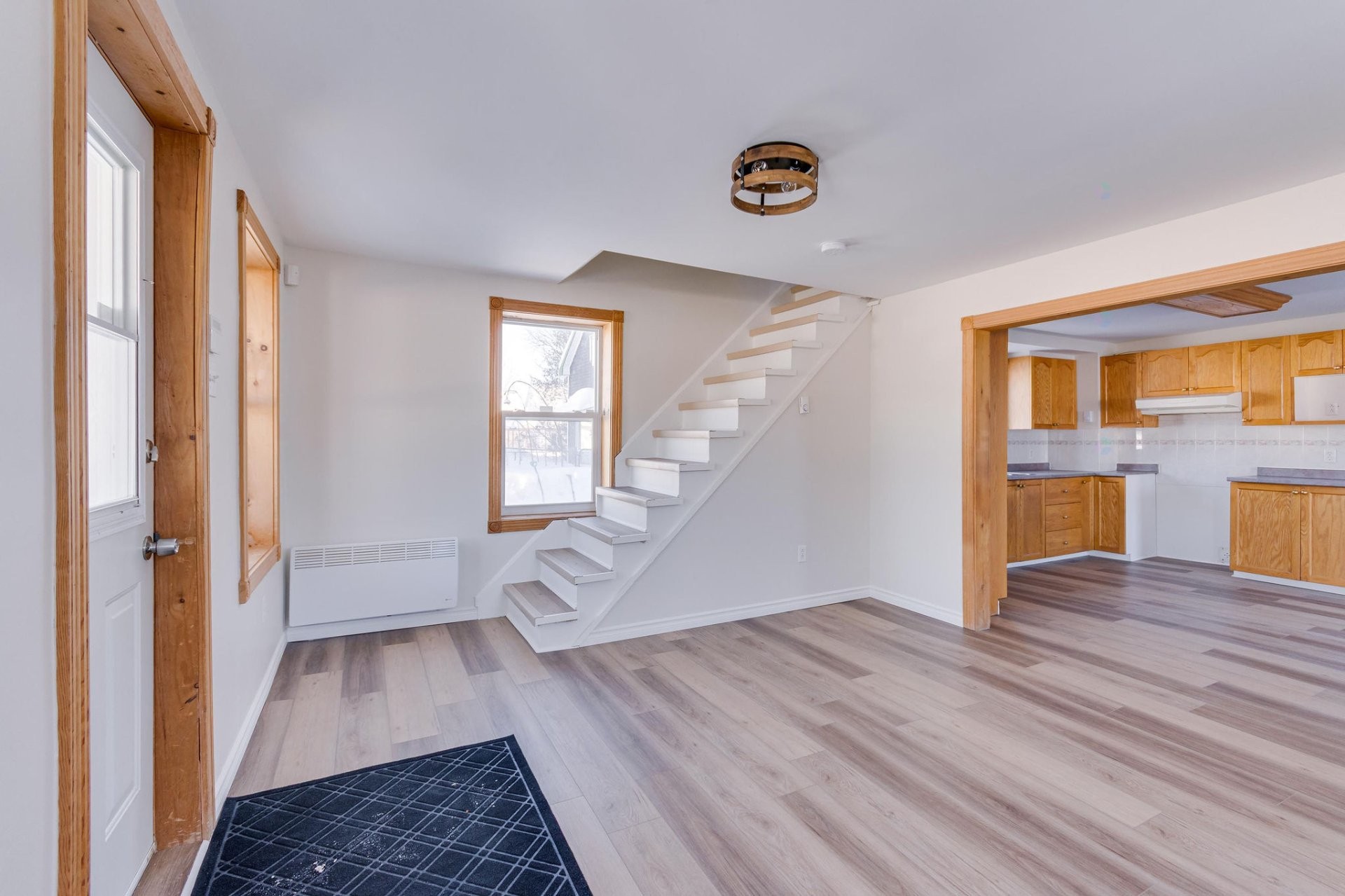 









18


Ch. du Pont

,
Val-des-Monts,




QC
J8N2J1

