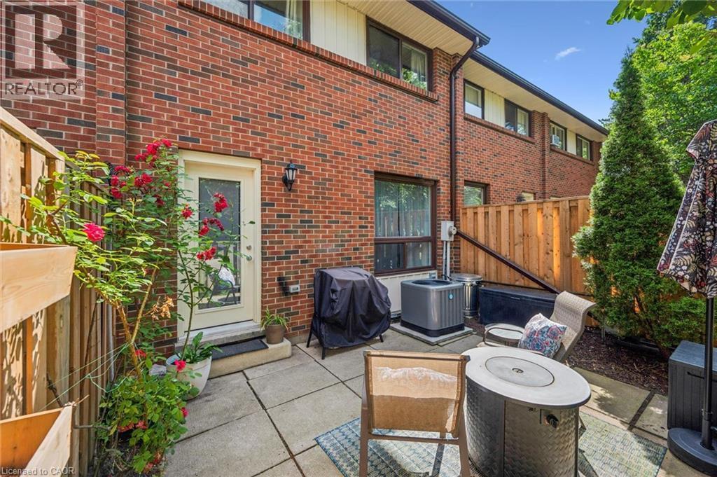 












41 RHONDA Road Unit# 23

,
Guelph,




Ontario
N1H6H1

