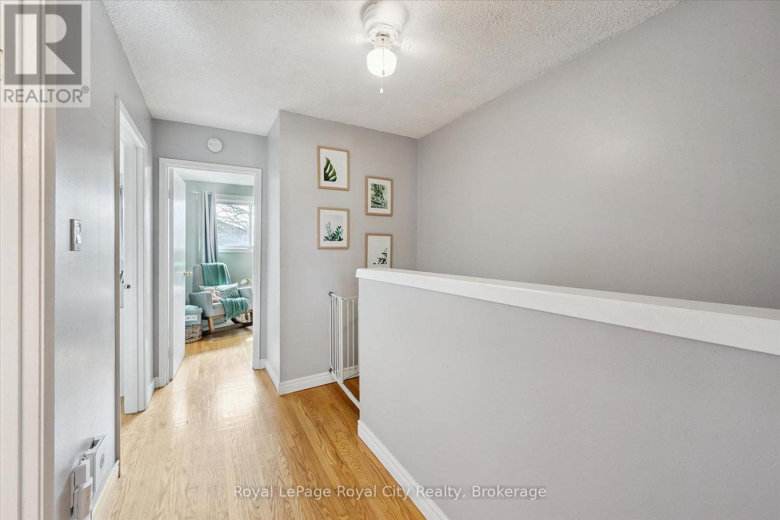 












23 - 41 RHONDA ROAD

,
Guelph (Willow West/Sugarbush/West Acres),




Ontario
N1H6H1

