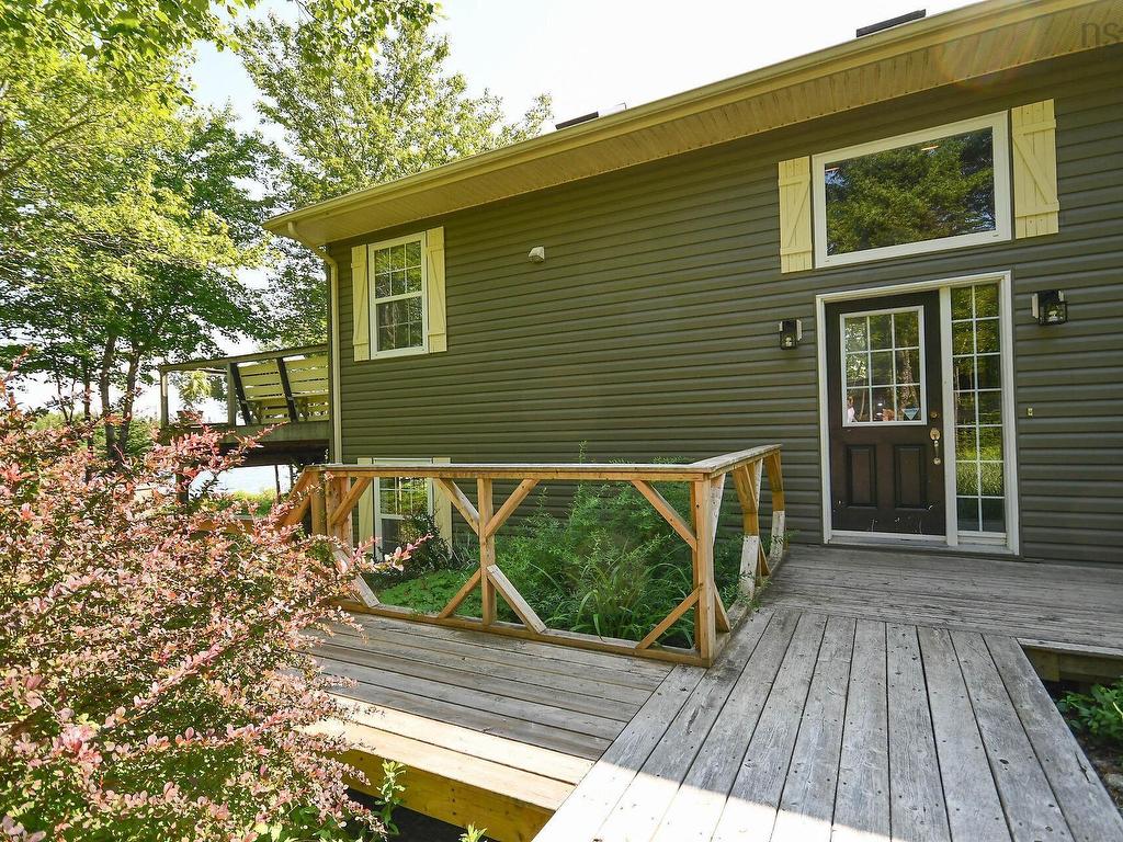 












51 Back Lake

,
Hatchet Lake,




NS
B3T 1R5

