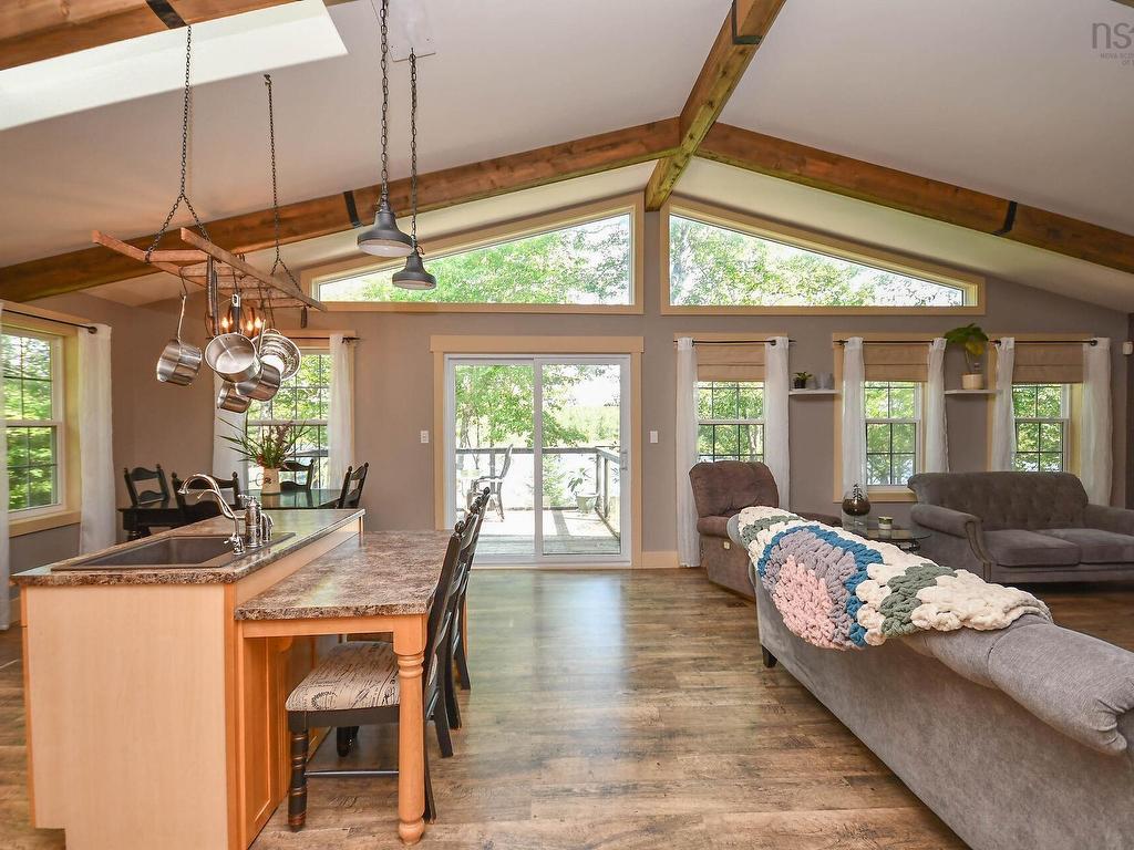 












51 Back Lake

,
Hatchet Lake,




NS
B3T 1R5

