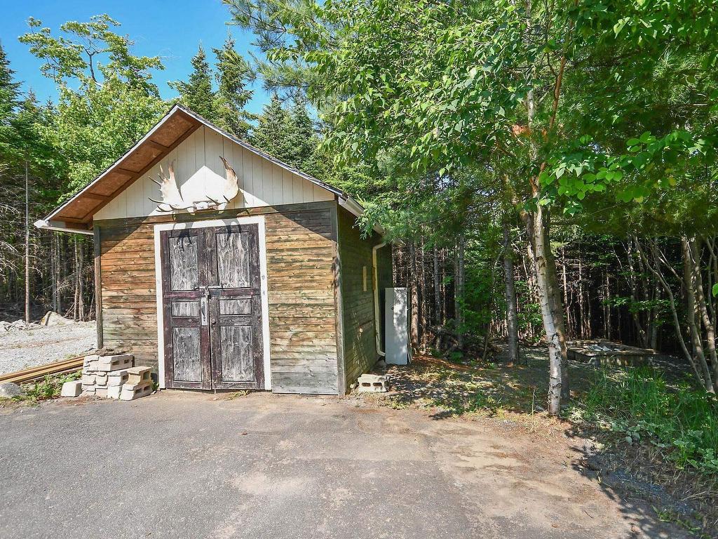 












51 Back Lake

,
Hatchet Lake,




NS
B3T 1R5

