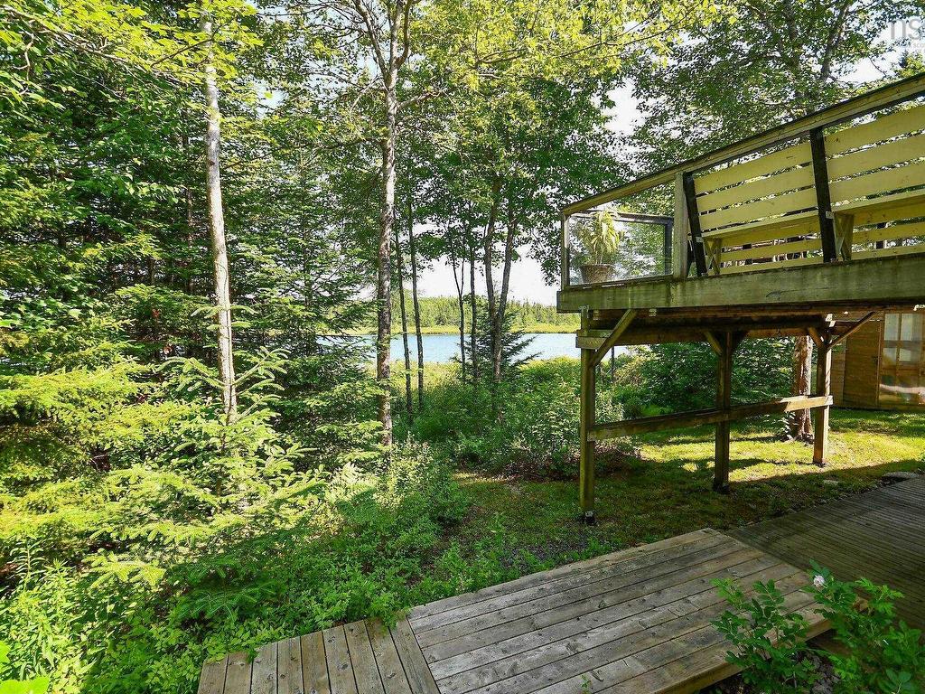 












51 Back Lake

,
Hatchet Lake,




NS
B3T 1R5

