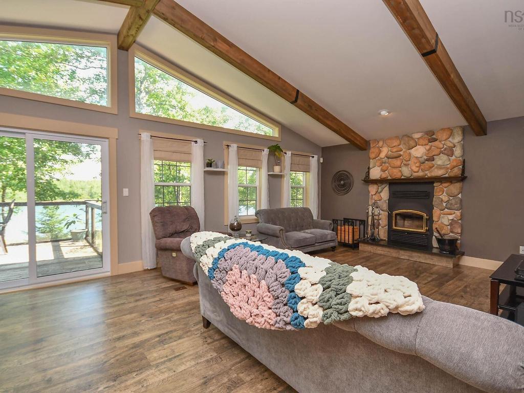 












51 Back Lake

,
Hatchet Lake,




NS
B3T 1R5

