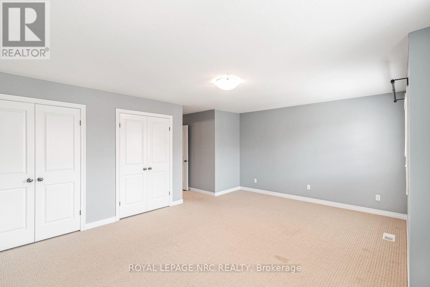 












22 - 45 SEABREEZE CRESCENT

,
Hamilton,




Ontario
L8E0G1

