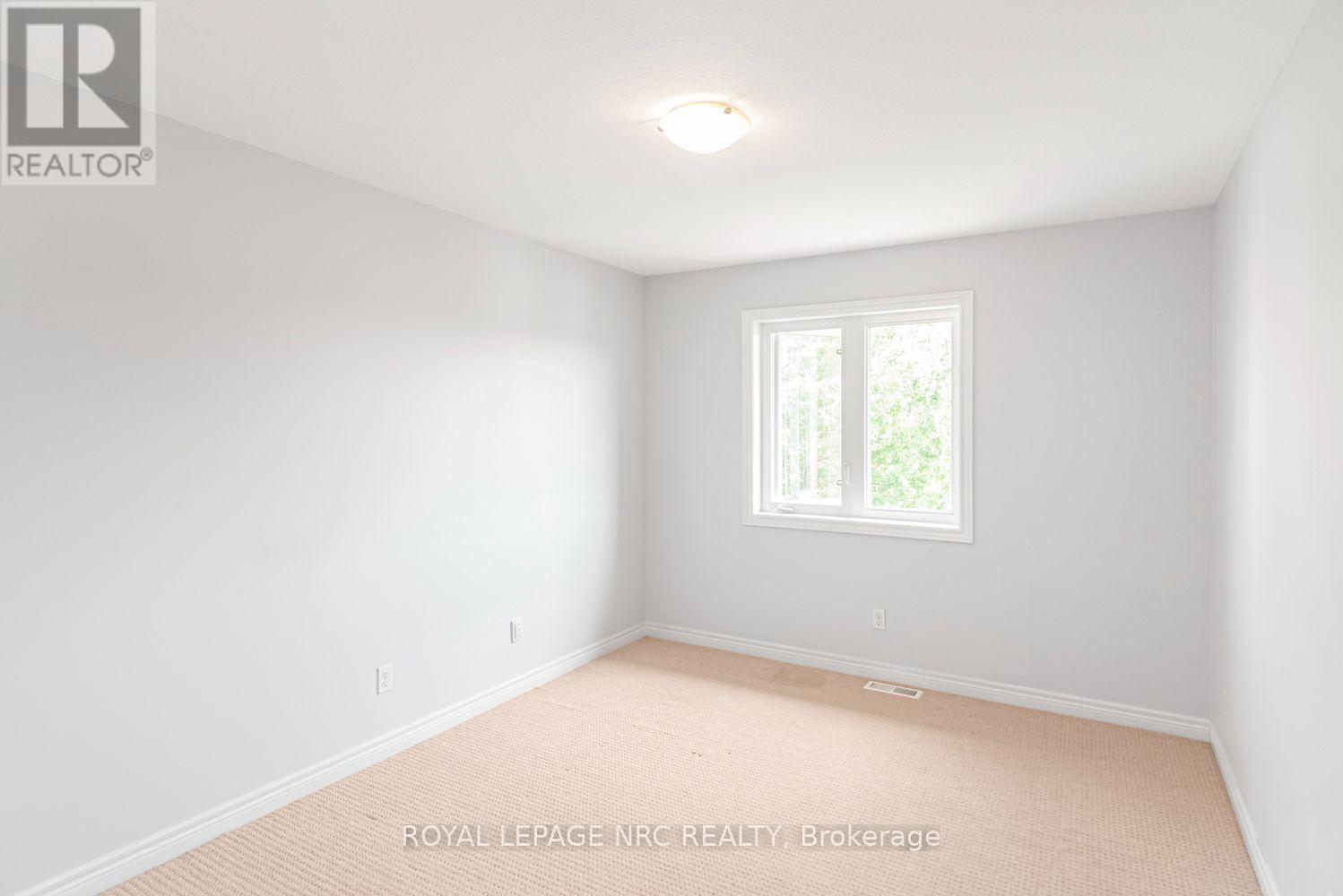 












22 - 45 SEABREEZE CRESCENT

,
Hamilton,




Ontario
L8E0G1

