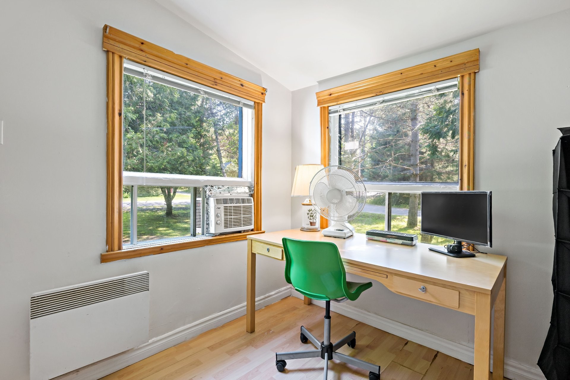 









1345


Rue St-Roch

,
Mont-Tremblant,




QC
J8E2Y9

