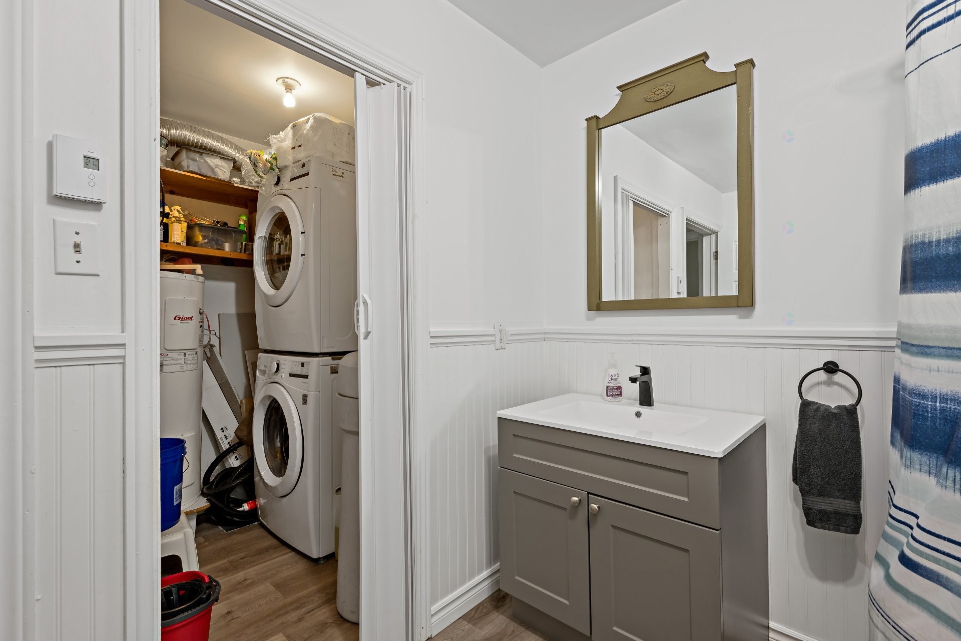 









1345


Rue St-Roch

,
Mont-Tremblant,




QC
J8E2Y9

