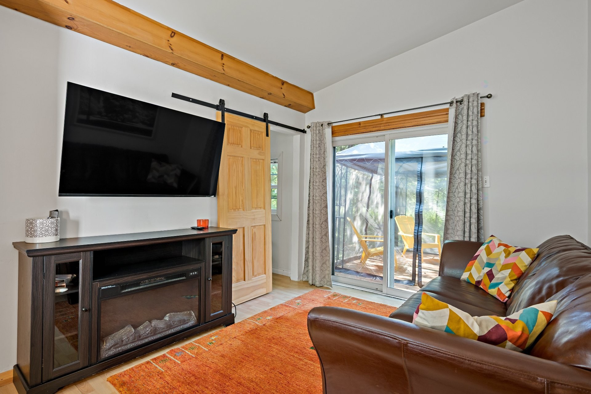 









1345


Rue St-Roch

,
Mont-Tremblant,




QC
J8E2Y9

