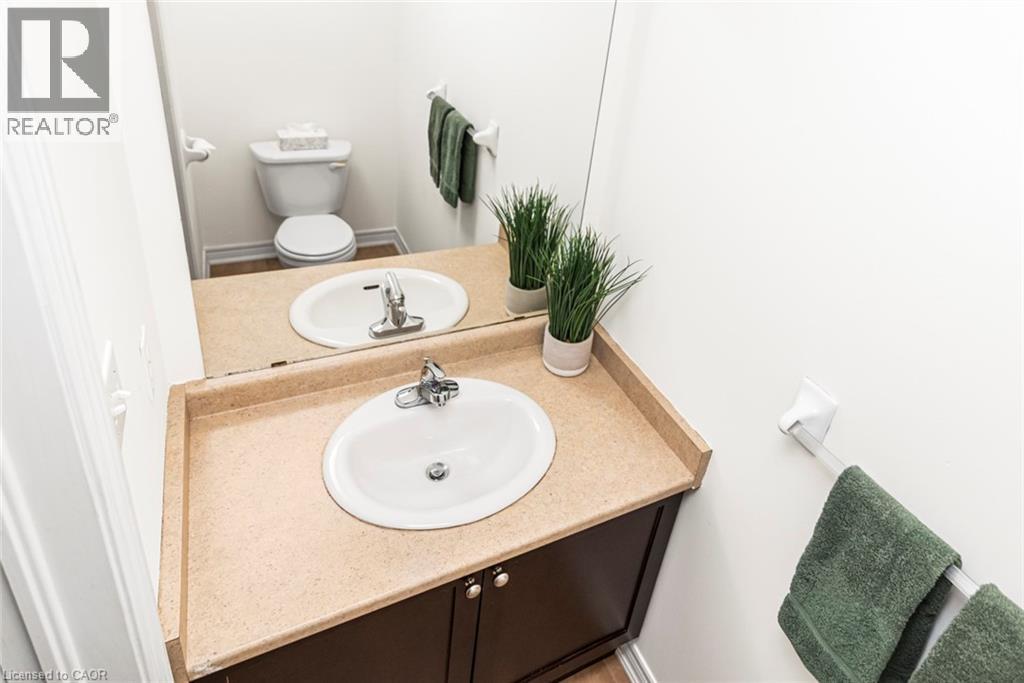 












45 SEABREEZE Crescent Unit# 22

,
Stoney Creek,




Ontario
L8E0G1

