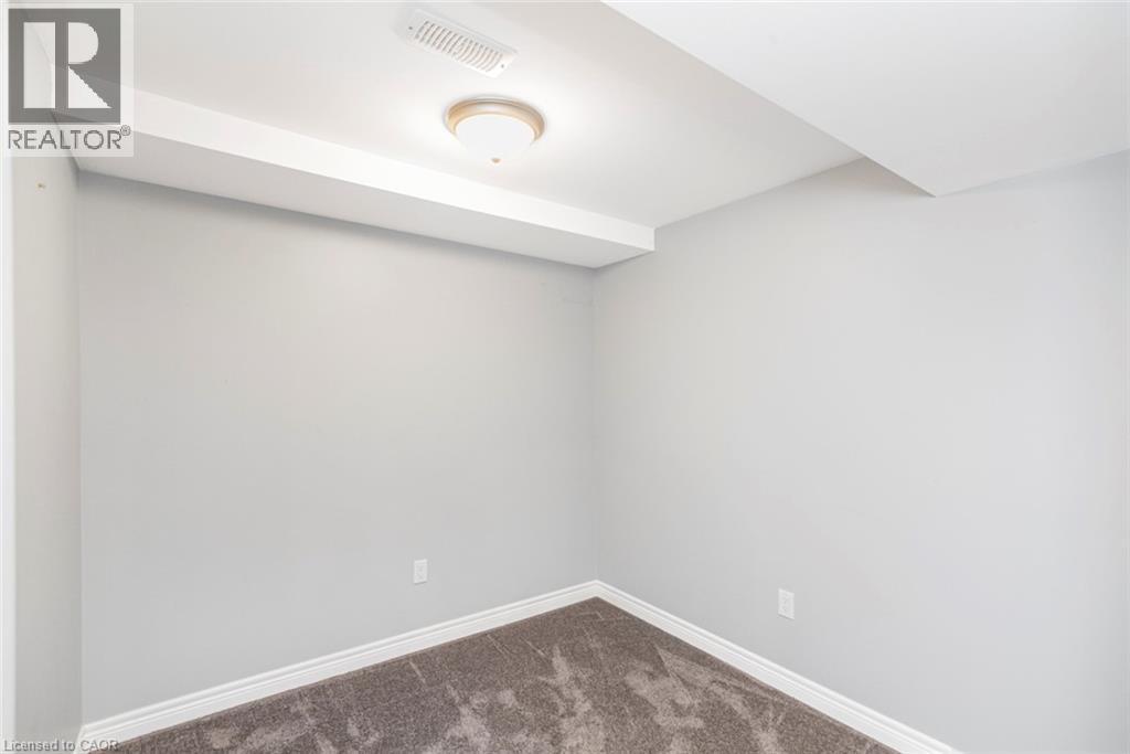 












45 SEABREEZE Crescent Unit# 22

,
Stoney Creek,




Ontario
L8E0G1

