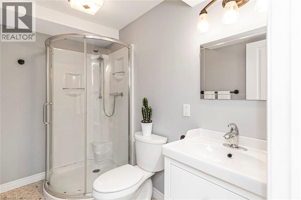 












45 SEABREEZE Crescent Unit# 22

,
Stoney Creek,




Ontario
L8E0G1


