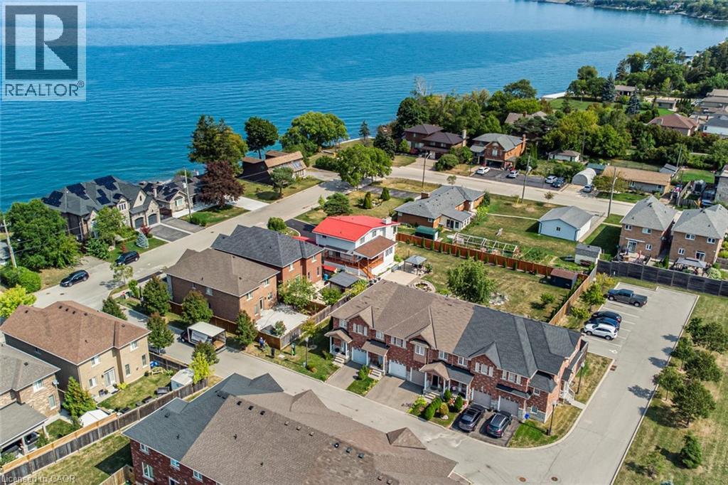 












45 SEABREEZE Crescent Unit# 22

,
Stoney Creek,




Ontario
L8E0G1

