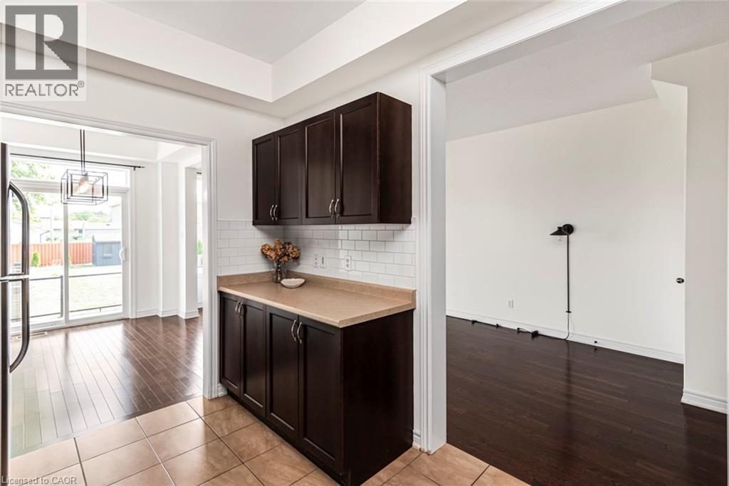 












45 SEABREEZE Crescent Unit# 22

,
Stoney Creek,




Ontario
L8E0G1

