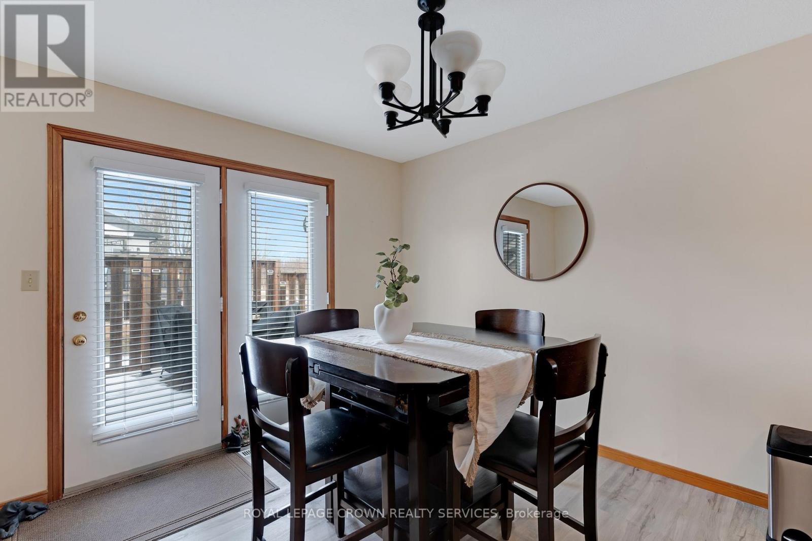 












15 ERIN COURT

,
Aylmer,




Ontario
N5H3G6

