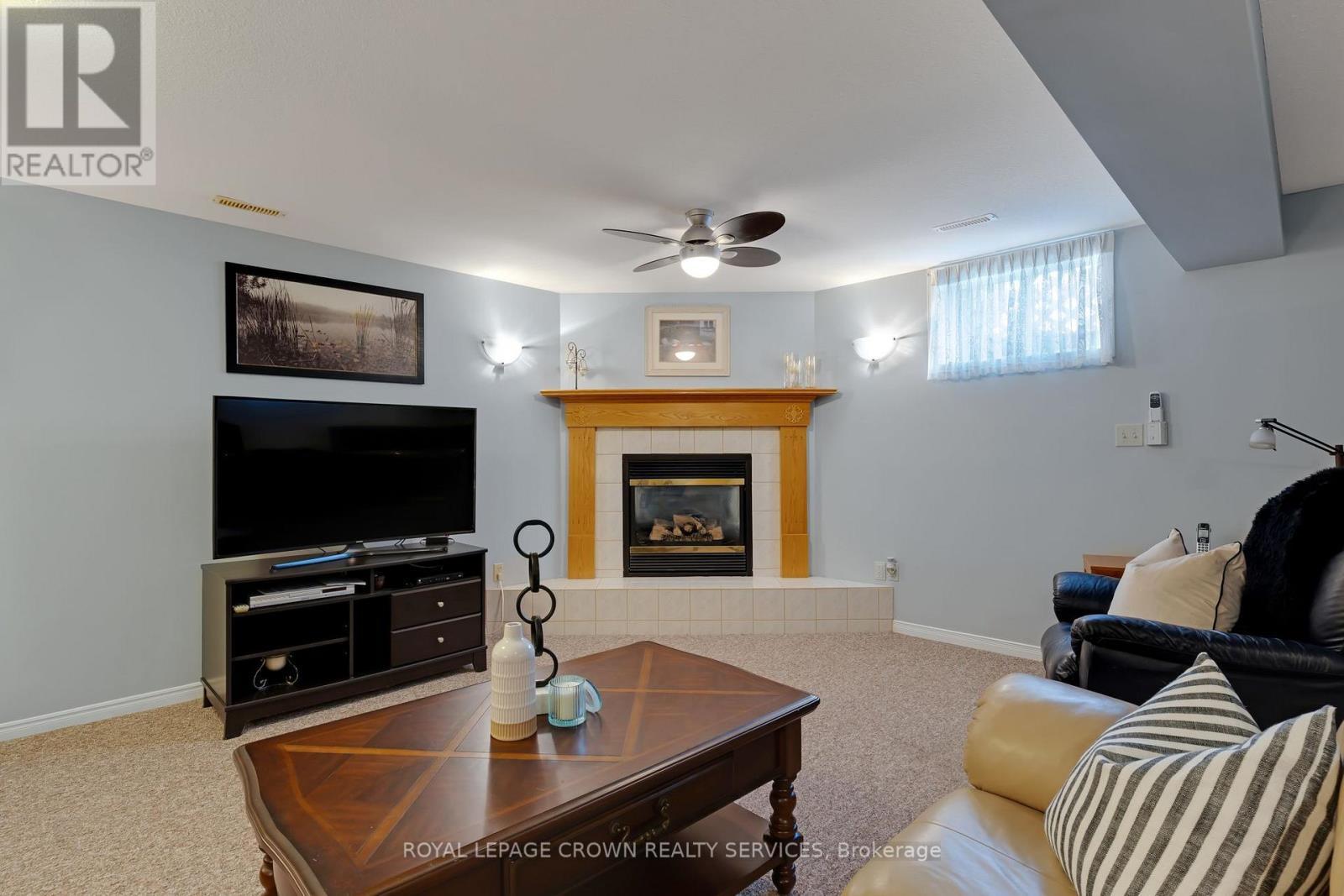 












15 ERIN COURT

,
Aylmer,




Ontario
N5H3G6

