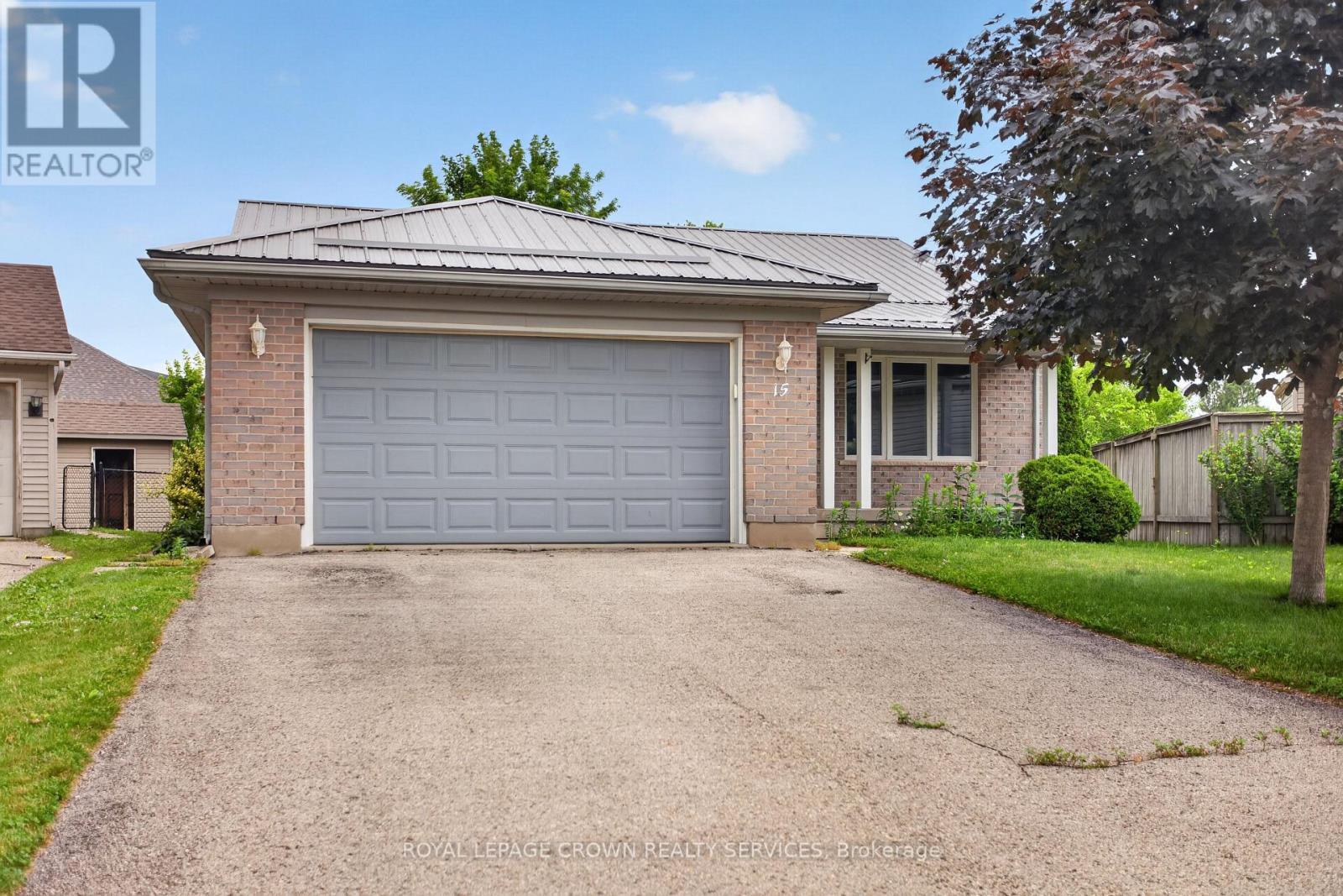 












15 ERIN COURT

,
Aylmer,




Ontario
N5H3G6

