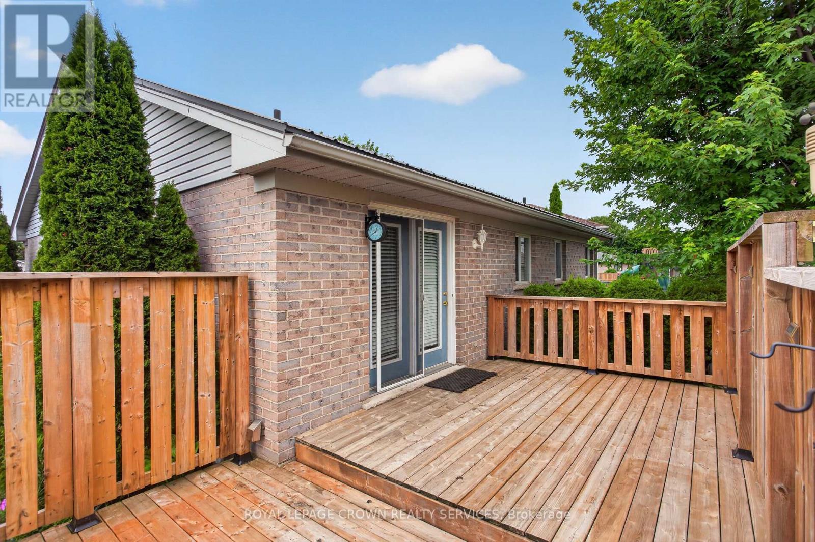 












15 ERIN COURT

,
Aylmer,




Ontario
N5H3G6


