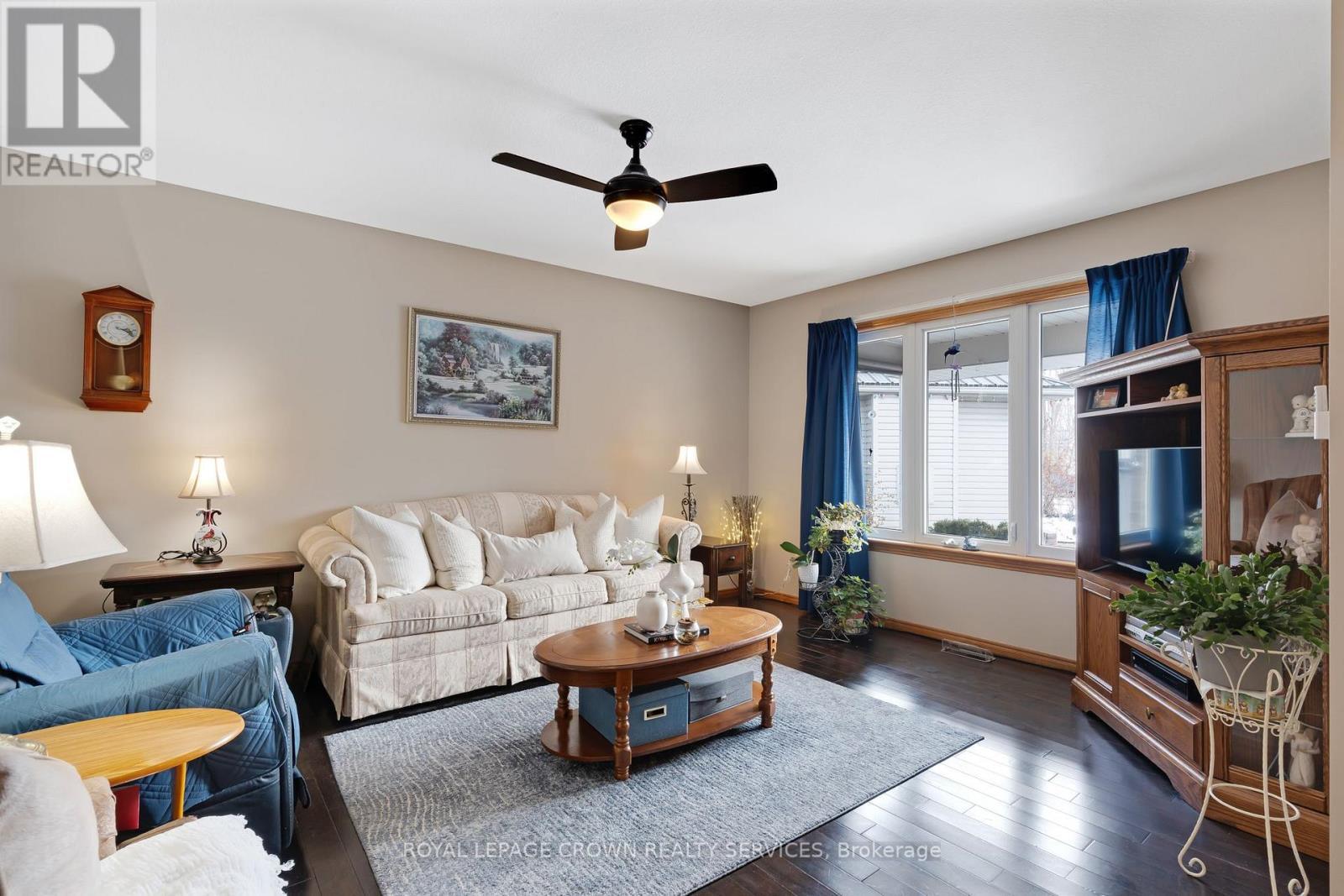 












15 ERIN COURT

,
Aylmer,




Ontario
N5H3G6

