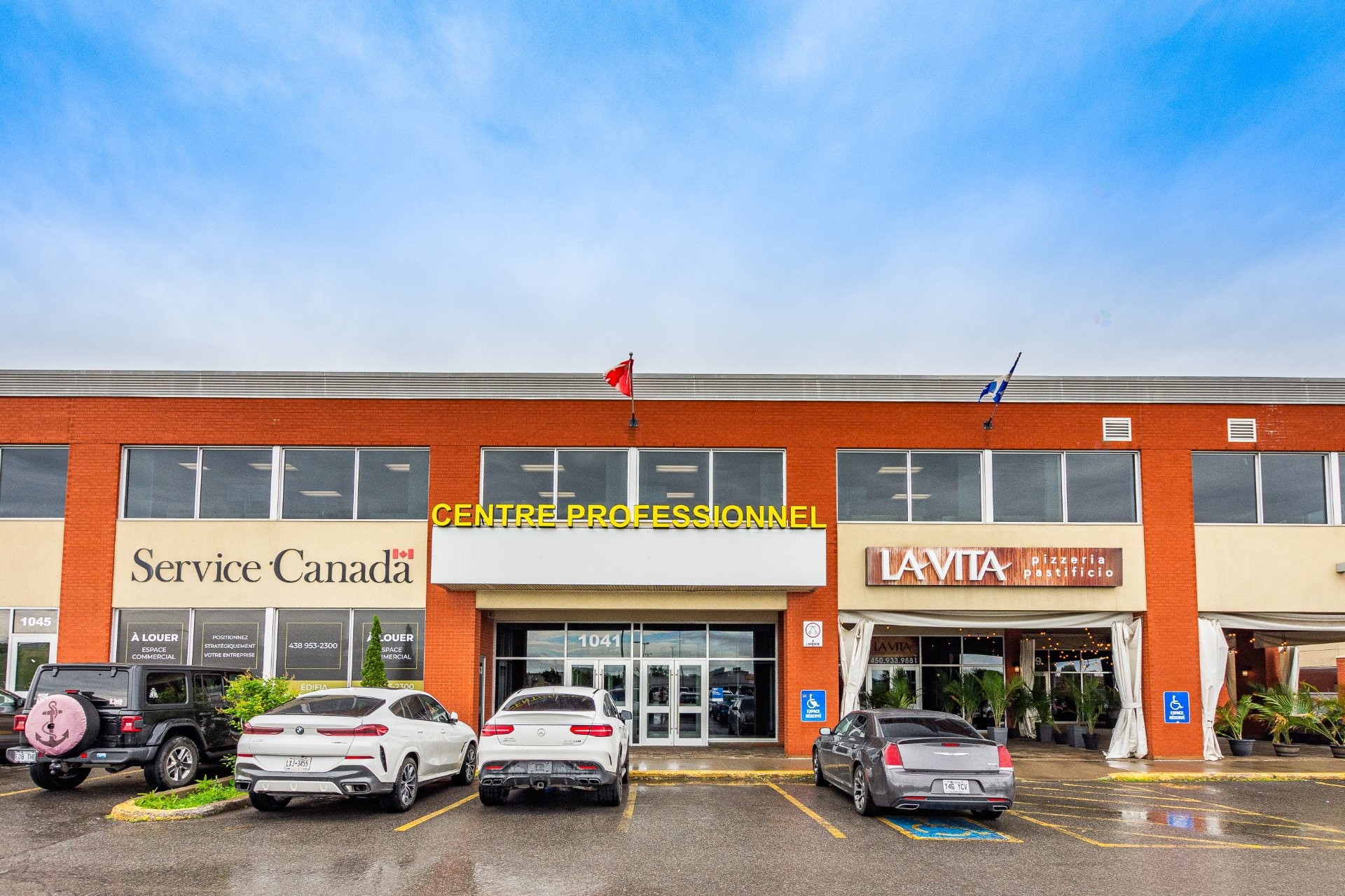 









1041


Boul. des Laurentides

, 204,
Laval (Pont-Viau),




QC
H7G2W2

