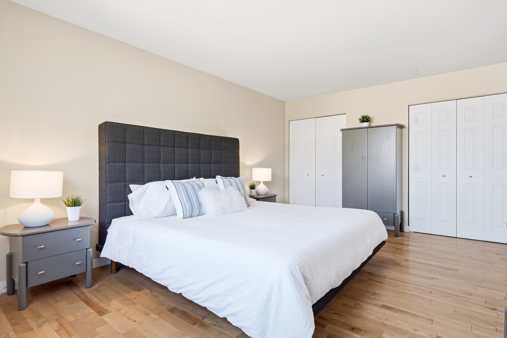 









1665


Rue Tahiti

,
Brossard,




QC
J4W3J5


