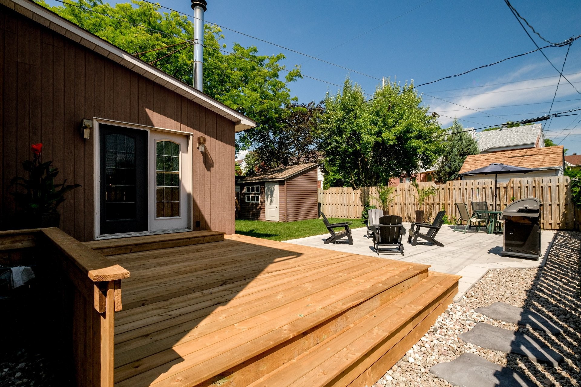 









1665


Rue Tahiti

,
Brossard,




QC
J4W3J5

