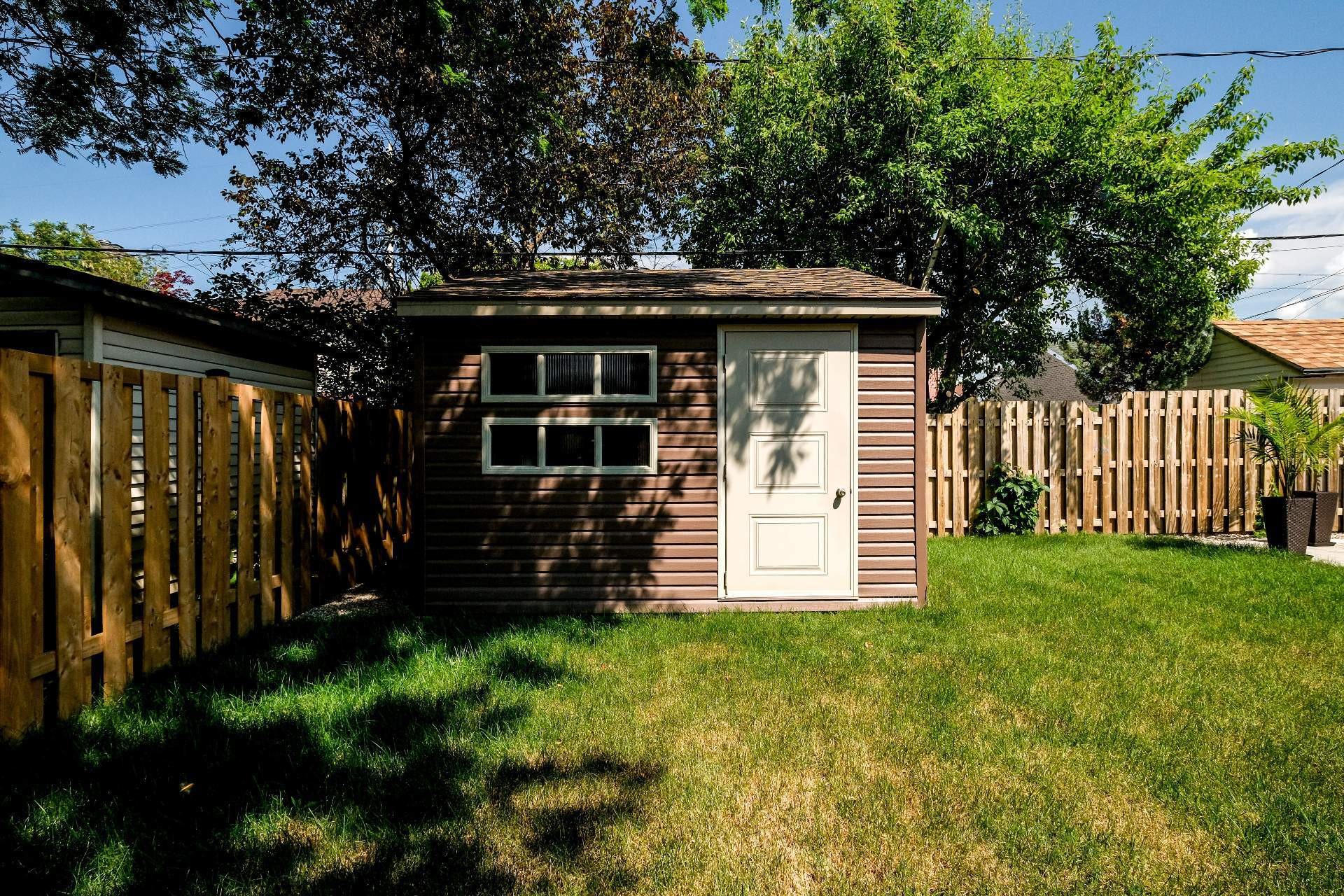 









1665


Rue Tahiti

,
Brossard,




QC
J4W3J5

