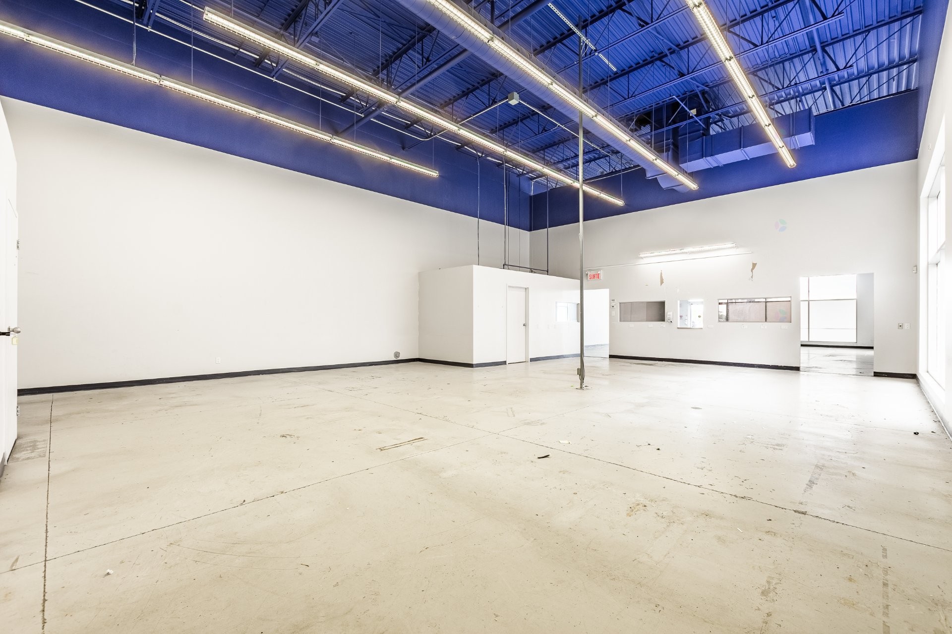 









1037


Boul. des Laurentides

,
Laval (Pont-Viau),




QC
H7G2W2

