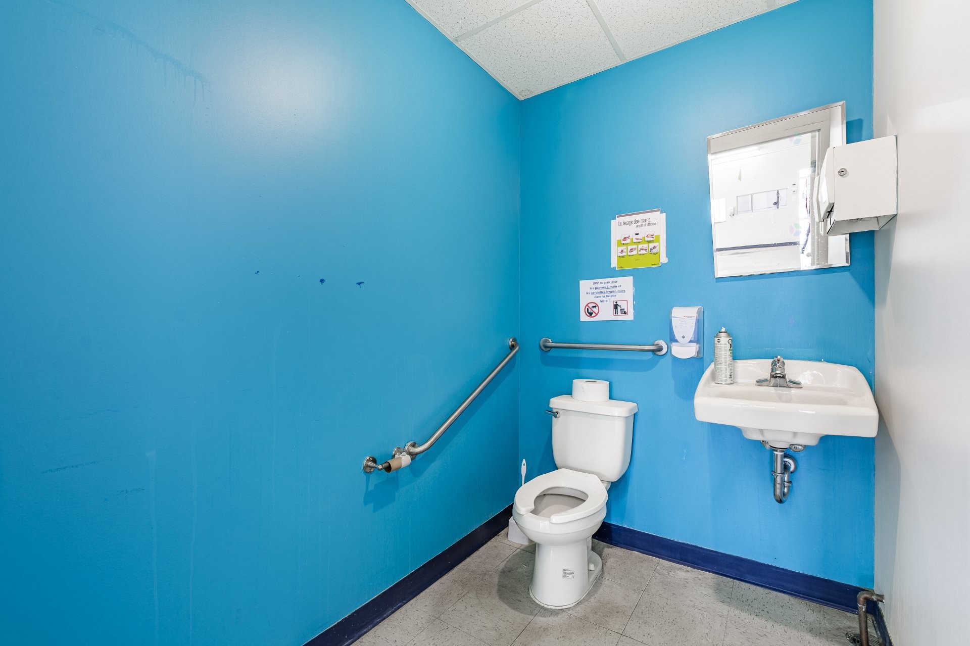 









1037


Boul. des Laurentides

,
Laval (Pont-Viau),




QC
H7G2W2

