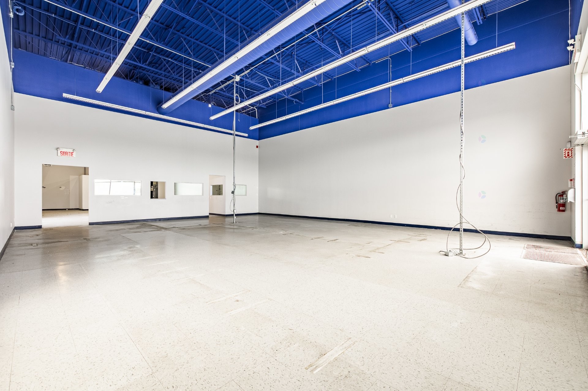 









1037


Boul. des Laurentides

,
Laval (Pont-Viau),




QC
H7G2W2

