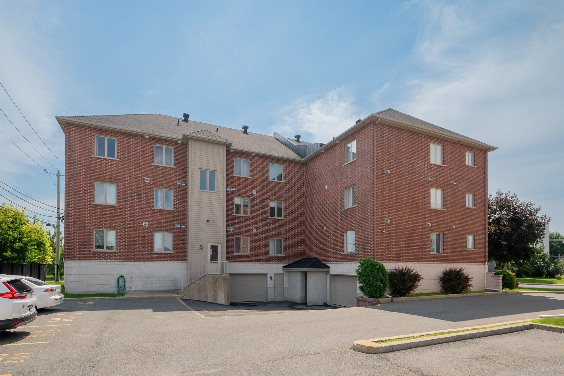 









930


Prom. du Collège

, 201,
Sainte-Catherine,




QC
J5C0B6

