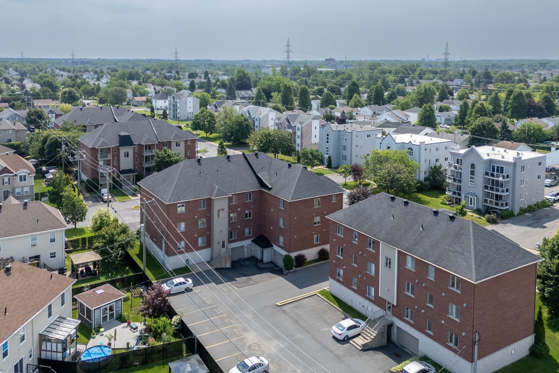 









930


Prom. du Collège

, 201,
Sainte-Catherine,




QC
J5C0B6

