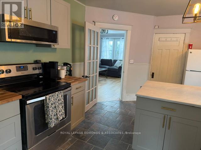 












1028 PEMBROKE STREET E

,
Pembroke,




Ontario
K8A6Z2

