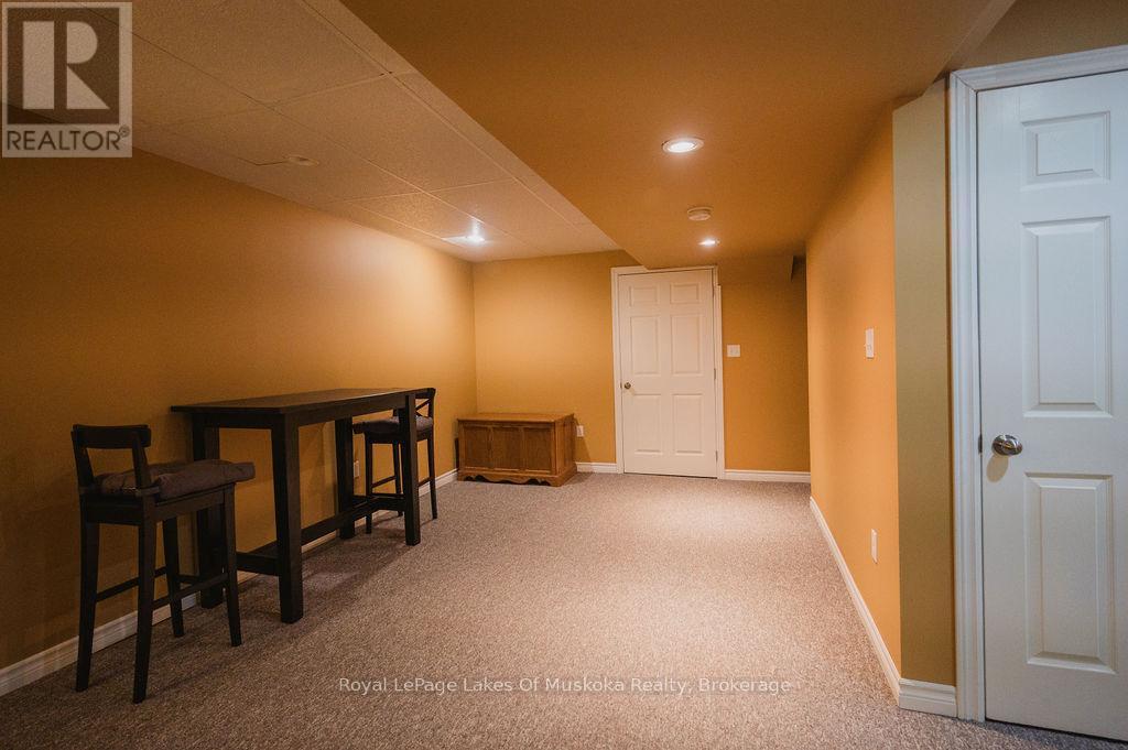 












12 MURRAY STREET

,
Sundridge,




Ontario
P0A1Z0


